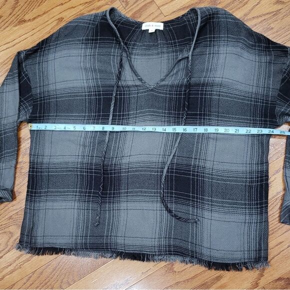 Anthropologie Cloth & Stone Plaid Top Frayed Hem - Picture 7 of 8